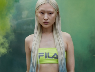 Дым и скалы: Футуристическая коллаборация FILA х Weekday для лесных трипов