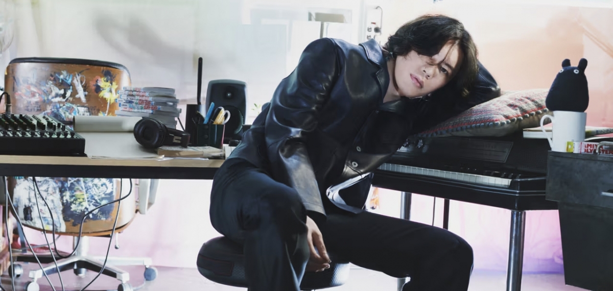 Kenshi Yonezu знявся в новій кампанії LOEWE FW23