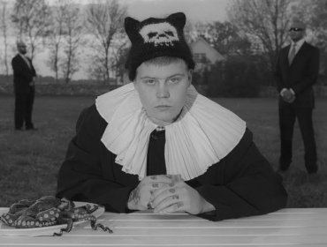 Об инвалидности внешней и внутренней в новом видео Yung Lean