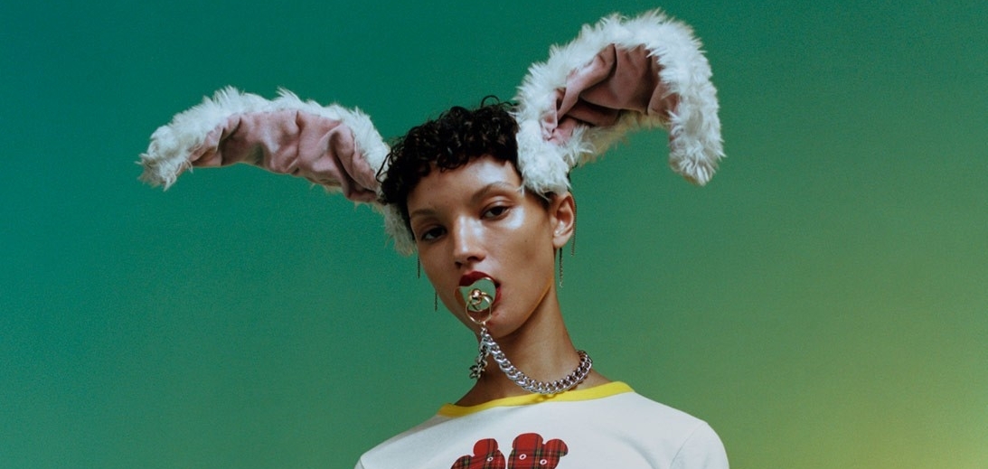 Кейт Мосс и фронтмен Placebo в кампейне игривой коллекции SS21 от Marc Jacobs