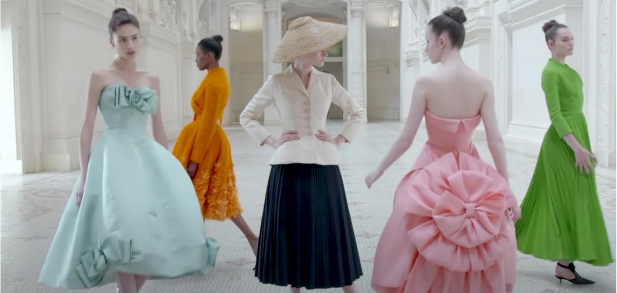 Dior приглашают всех желающих посетить известную выставку истории бренда онлайн