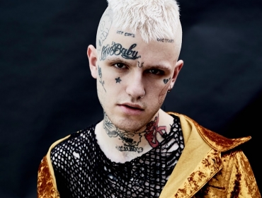 Lil Peep умер три года назад, но все равно продолжает выпускать клипы. Вот самый нежный из них