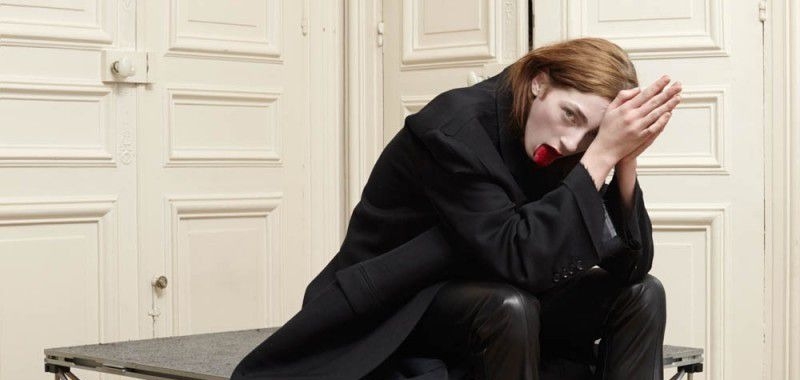 Фэшн-конфликт: Модель Энджи Шербурн обвинила Vetements в эксплуатации ее фото
