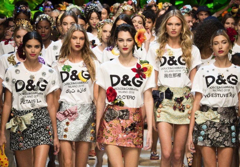 Показ новой коллекции Dolce & Gabbana весна-лето 2017