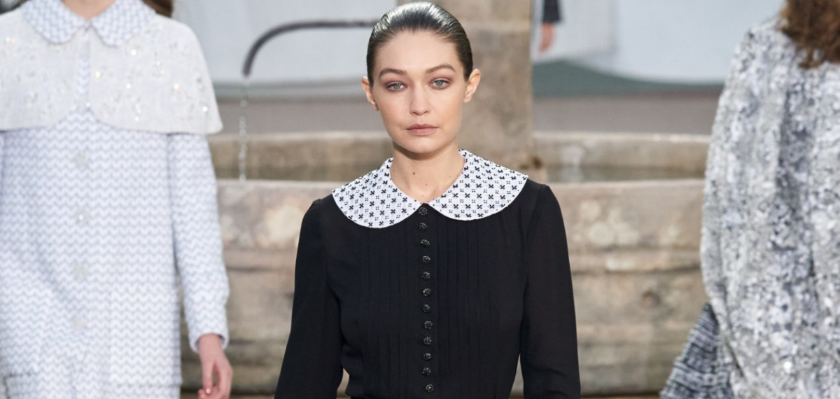 Сама невинность: Chanel посвятили коллекцию монастырю, в котором росла Коко Шанель
