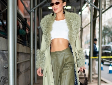 Образы звёздных гостей на New York Fashion Week FW20