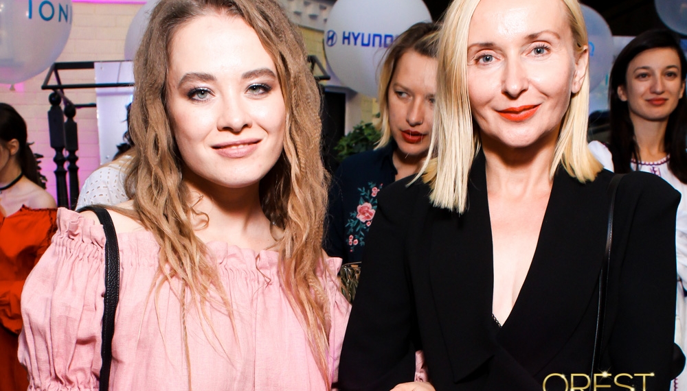 HARPER’S BAZAAR Летнее чтение
