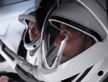 Посмотрите, насколько крутые скафандры у экипажа Crew Dragon от SpaceX