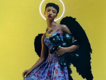 Кейт Мосс и фронтмен Placebo в кампейне игривой коллекции SS21 от Marc Jacobs