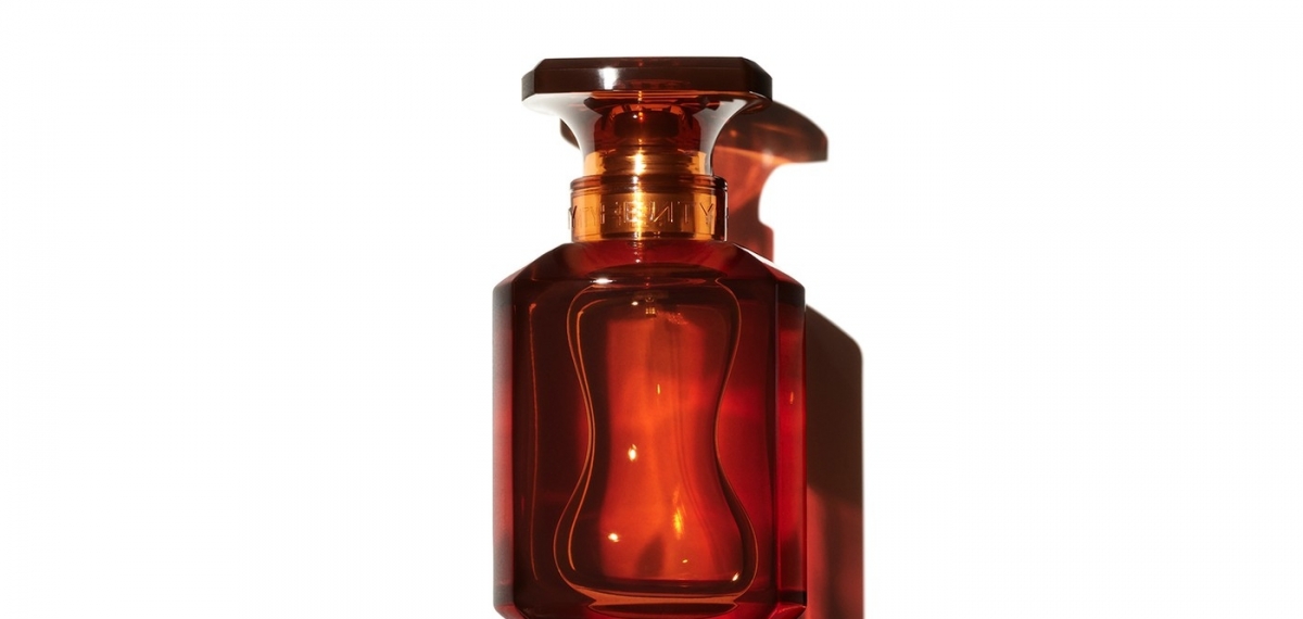 Распроданный аромат Рианны Fenty Beauty Eau de Parfum снова в продаже