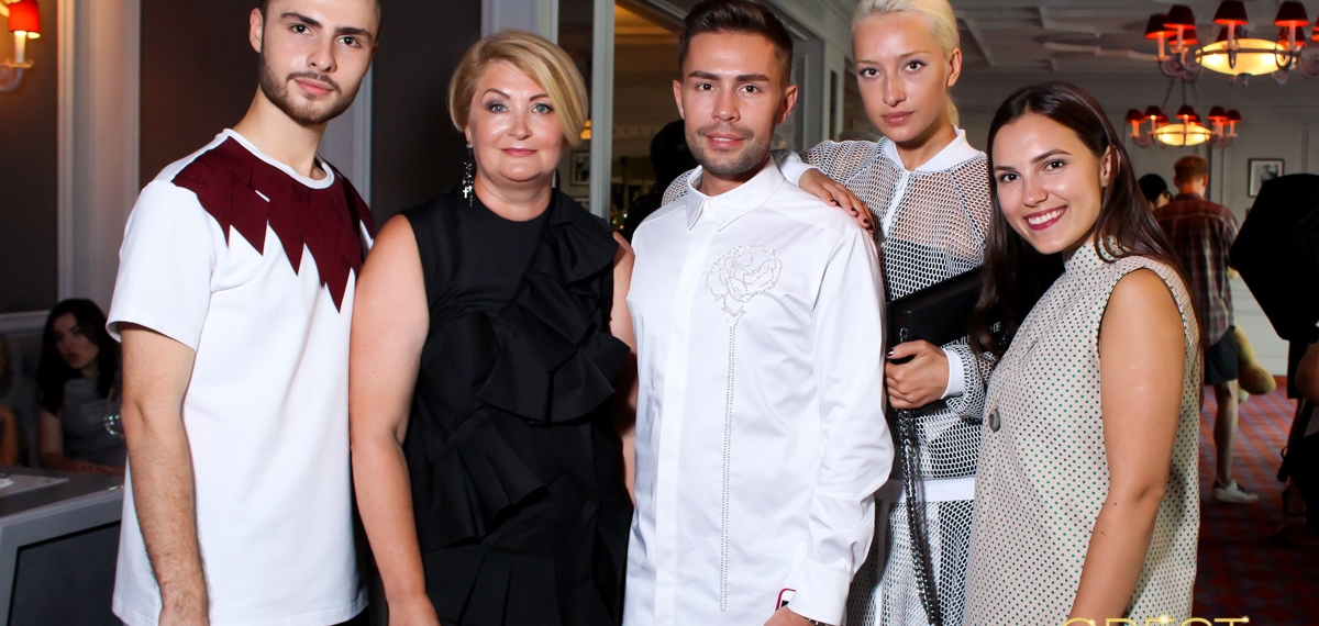 PLATES FASHION BRUNCH