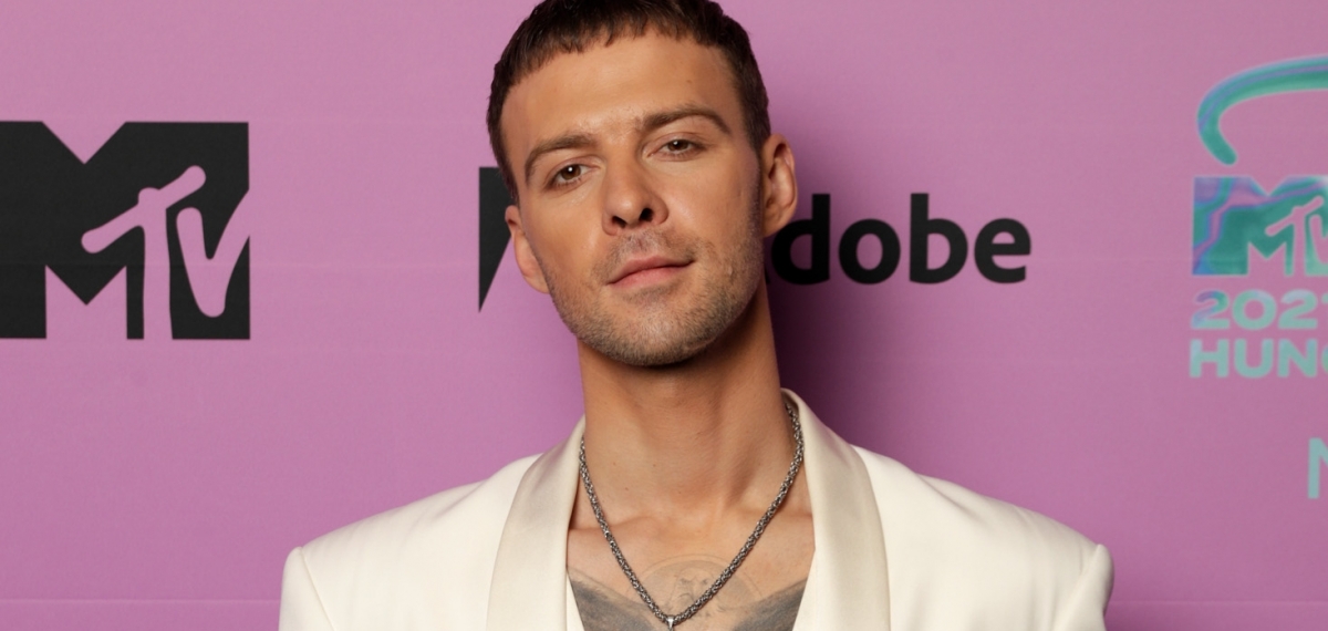 Макс Барских стал лучшим русскоязычным исполнителем по версии MTV Europe Music Awards-2021