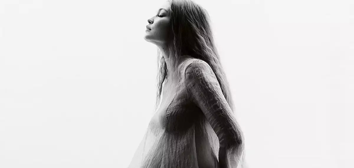 Джиджи Хадид рассказала Vogue, как прекрасно выглядеть даже после беременности