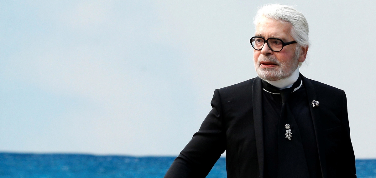 Третий отчет в истории: Chanel сообщили, сколько заработали в последний год Карла Лагерфельда