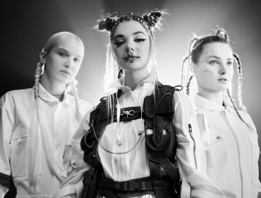 Восток дело тонкое. ULIANA ROYCE на гребне Tik Tok