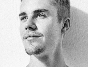 Justin Bieber представил новый сингл "Friends"