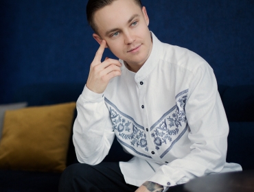 25 поводов быть собой: Артем Пивоваров в спецпроекте OREST X 2KOLYORY