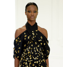 Коллекцию Christian Dior Fall 2016 представили в черно-белых тонах