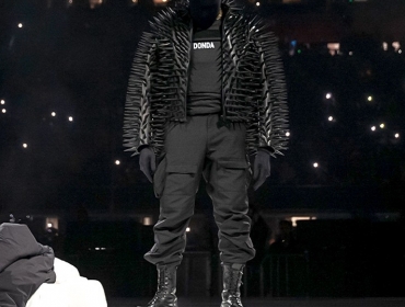 Канье Уэст наконец выпускает альбом DONDA, коллаб с BALENCIAGA и ругается с Universal