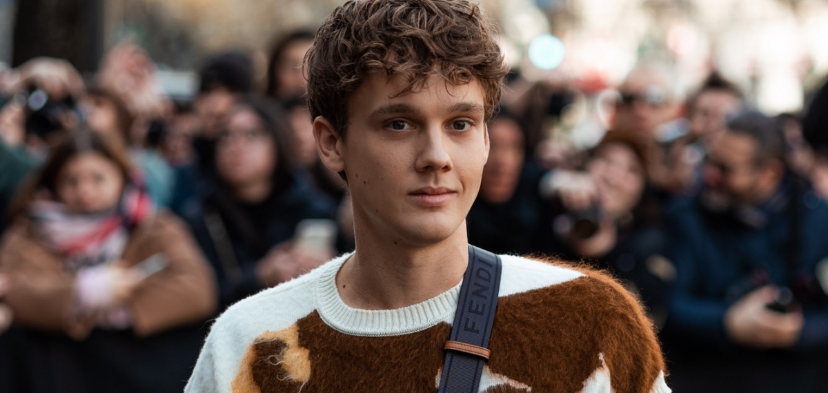 Hunter Doohan and other bright guests at the Fendi A/W 2023 show