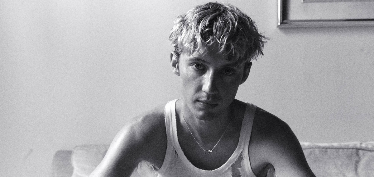 Cвято сексу, танцю, любові та дружби: Troye Sivan представляє відео Rush