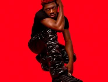Nike подает в суд из-за "кроссовок сатаны" рэпера Lil Nas X с человеческой кровью