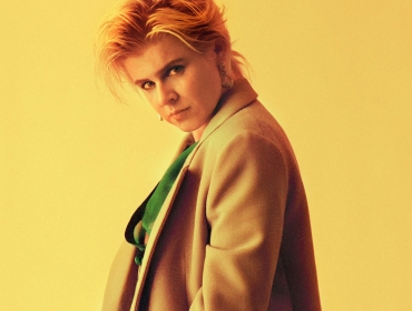 Представители ЛГБТ, агендеры, гетеросексуалы и другие в новом видео Robyn о любви