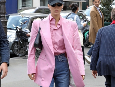 Модникам на заметку: Лучшие образы знаменитостей на Paris Fashion Week