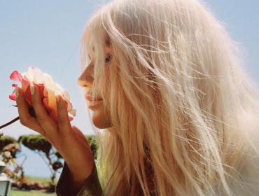 KESHA представила новое видео "Learn to Let Go"