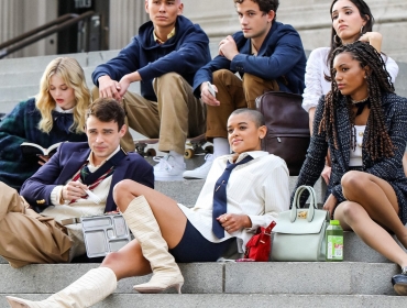 Секс, скандал и много денег: Сочный новый трейлер перезагрузки "Gossip Girl"