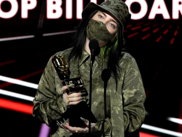 Билли Айлиш и Тейлор Свифт лидируют: Вот все победители премии Billboard Music Awards 2020