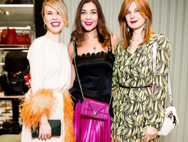Неоновые мечты: презентация новой коллекции Prada