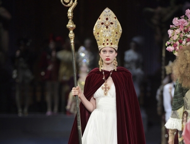 Роскошь. Величие. Кутюр: Dolce & Gabbana посвятили коллекцию опере