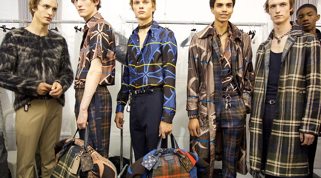 Backstage мужского показа Louis Vuitton S/S 2017