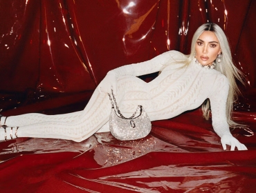 Kim Kardashian в новій кампанії Marc Jacobs Resort 2023