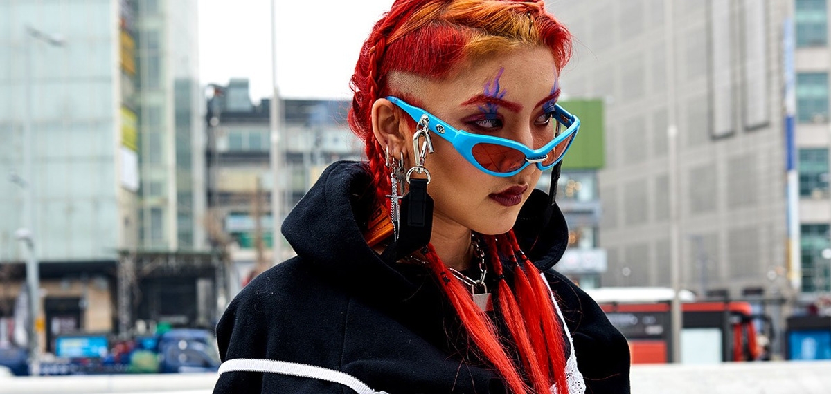 Впечатляющий Street Style на Неделе моды в Сеуле: Смелая графика, энергичный цвет и лучшие бренды