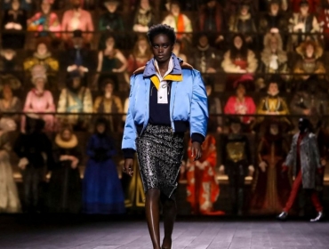 Louis Vuitton провел показ FW20 в закрытом из-за коронавируса Лувре