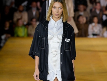 Классика и женственность: Риккардо Тиши представил коллекцию SS20 для Burberry