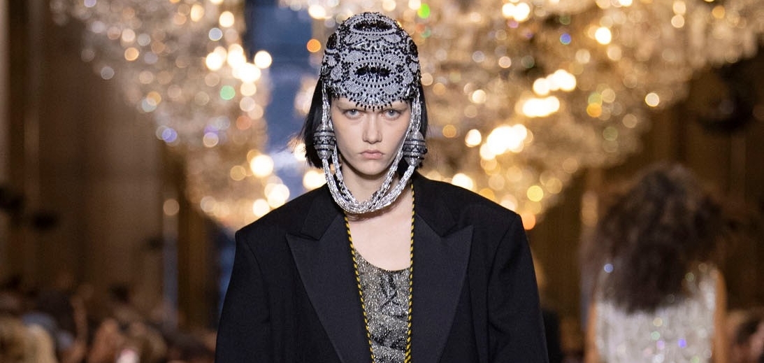 Великолепие и шик! Николя Гескьер представил коллекцию Louis Vuitton SS22