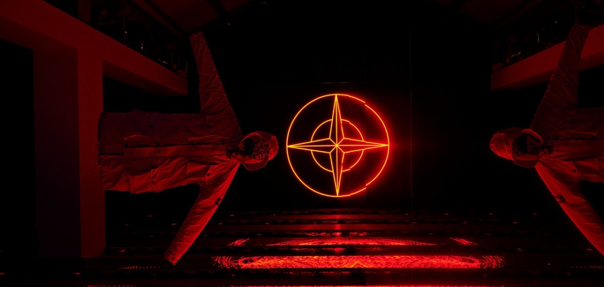 Мода будущего: Stone Island впечатляюще представили одежду из инновационного материала