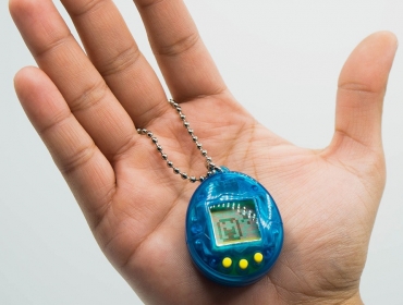 Самая модная игрушка-аксесуар предстоящего года: Tamagotchi с персонажами Pokémon