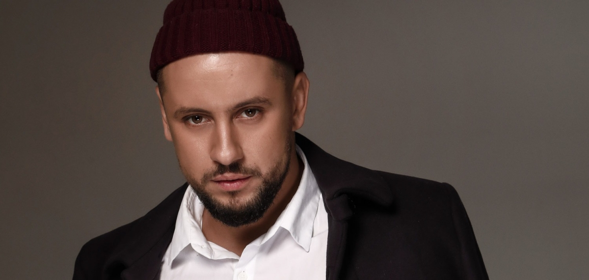 MONATIK стал первым мужчиной на обложке украинского Marie Claire