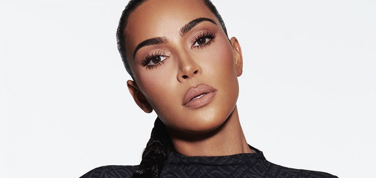 Коллаборация SKIMS x Fendi принесла 1 миллион долларов за одну минуту